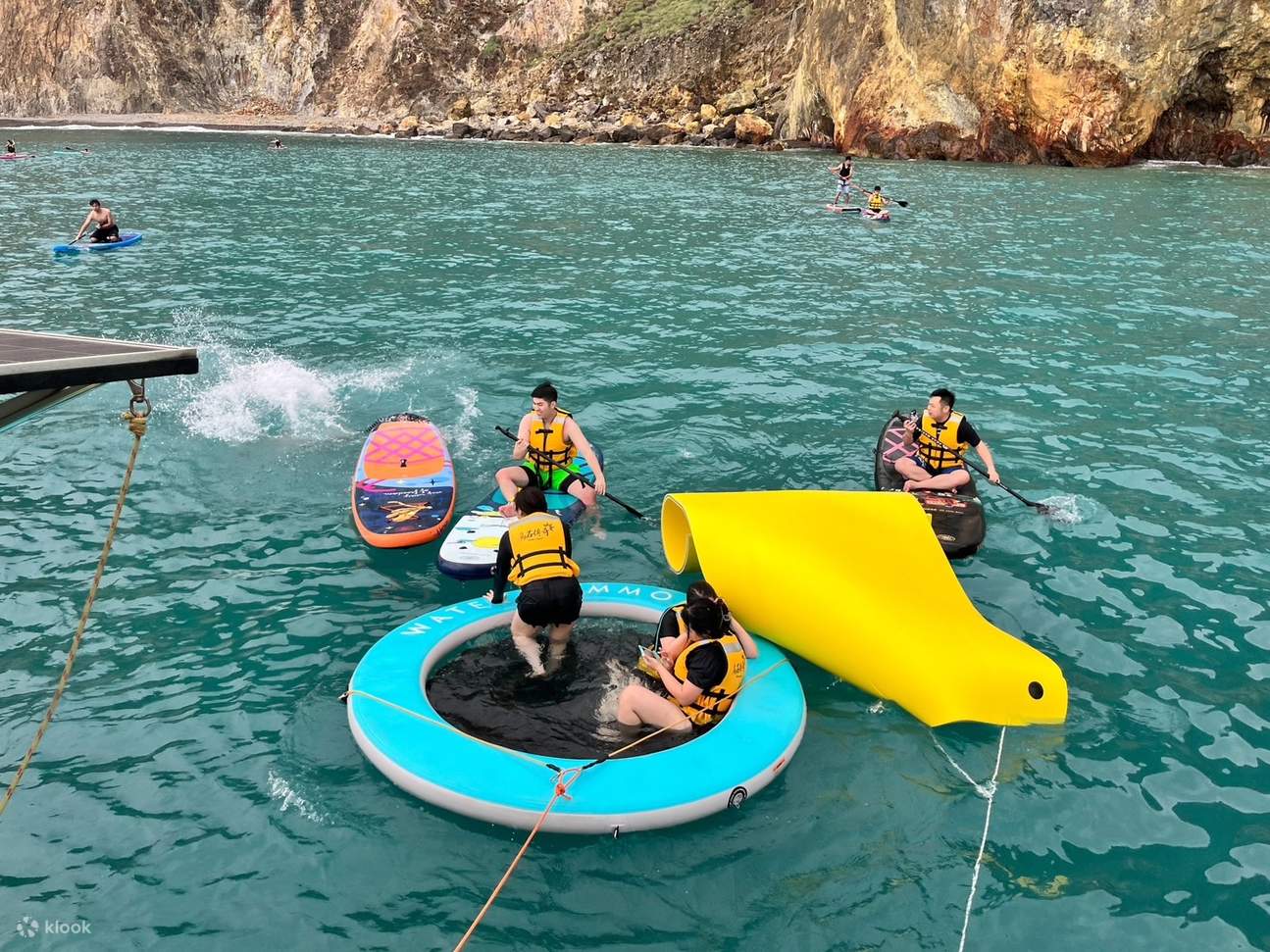 Esperienza SUP al Lago di Latte dell'Isola di Guishan (Turtle Island) | Leggenda di Wushi